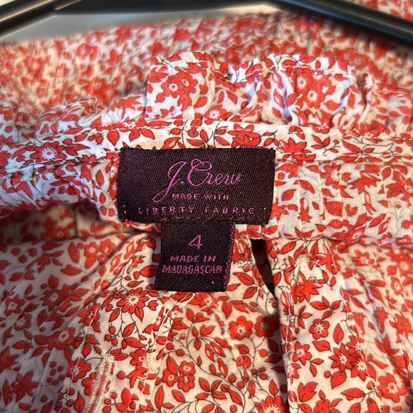 J.Crew l, 4, red flowers and white background. - Picture 4 of 5